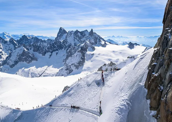 Lou Dava Chic Near Centre - Happy *